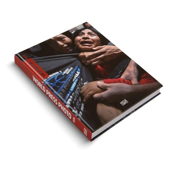Produktbild: World Press Photo Yearbook 2026