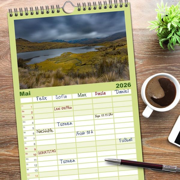 Produktbild: Familienplaner 2026 - Ecuador - Naturparadies am &Auml;quator mit 5 Spalten (Wandkalender, 21 x 45 cm) CALVENDO