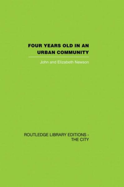 Produktbild: Four Years Old in an Urban Community