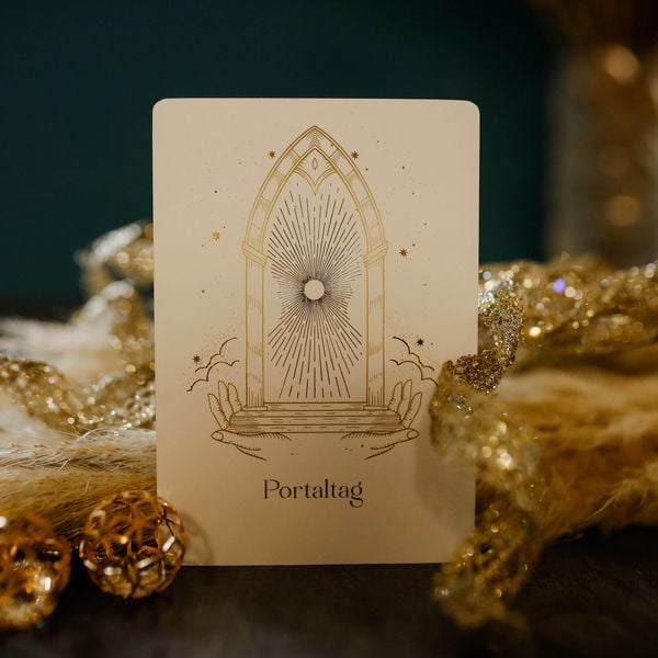 Produktbild: Maya-Astro-Cards: 44 astrologische Orakelkarten mit Booklet