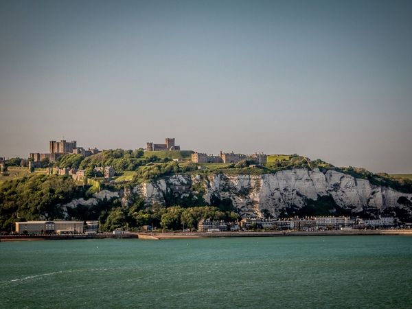 Produktbild: Wei&szlig;en Felsen mit Dover Castle (Puzzle)