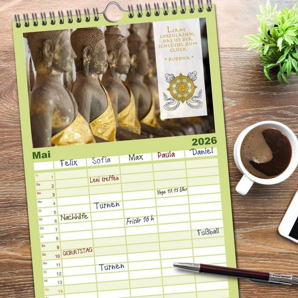 Produktbild: Familienplaner 2026 - BUDDHA im GL&Uuml;CK &ndash; Weisheiten aus Asien mit 5 Spalten (Wandkalender, 21 x 45 cm) CALVENDO