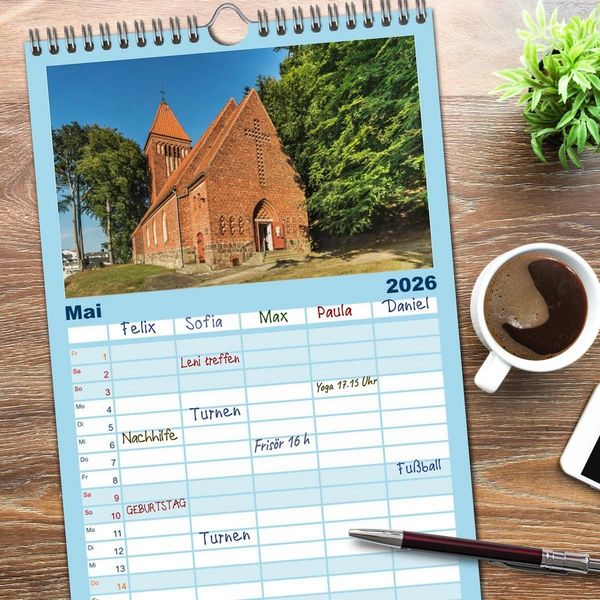 Produktbild: Familienplaner 2026 - Ostseebad Binz &ndash; Zeit f&uuml;r Erholung mit 5 Spalten (Wandkalender, 21 x 45 cm) CALVENDO