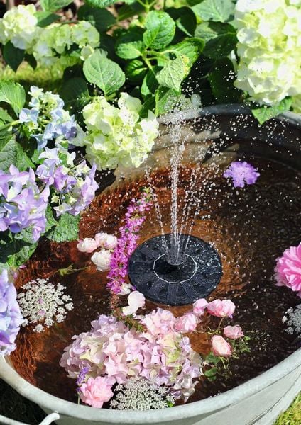 Produktbild: Blatt & Bl&uuml;te Solar-Brunnen