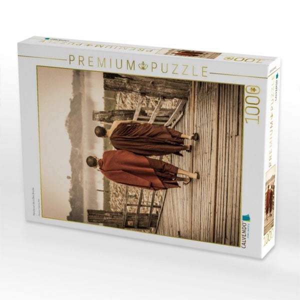 Produktbild: CALVENDO Puzzle M&ouml;nche auf der U Bein Br&uuml;cke | 1000 Teile Lege-Gr&ouml;&szlig;e 64x48cm Foto-Puzzle f&uuml;r gl&uuml;ckliche Stunden