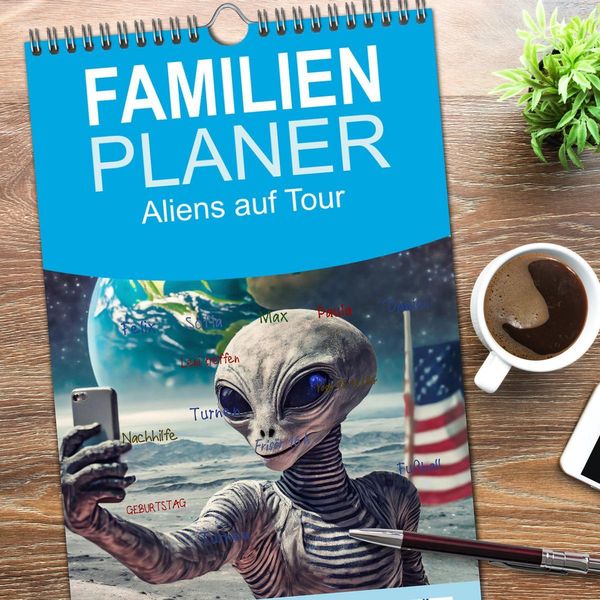 Produktbild: Familienplaner 2026 - Aliens auf Tour mit 5 Spalten (Wandkalender, 21 x 45 cm) CALVENDO