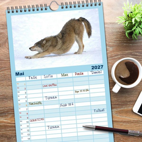 Produktbild: Familienplaner 2027 - Kanadische W&ouml;lfe im Winter mit 5 Spalten (Wandkalender, 21 x 45 cm) CALVENDO