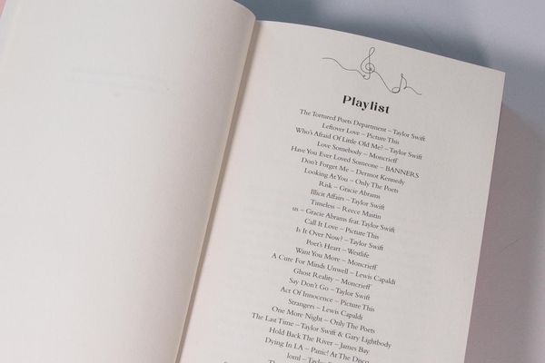 Produktbild: A Poet's Heart (Broken Artists, Band 1)
