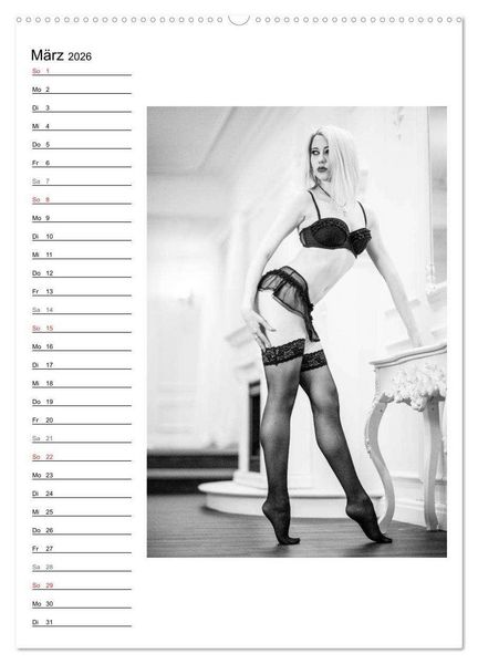 Produktbild: Mode in schwarz und wei&szlig; (Wandkalender 2026 DIN A2 hoch), CALVENDO Monatskalender