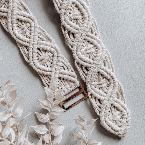 Produktbild: Modische Accessoires kn&uuml;pfen