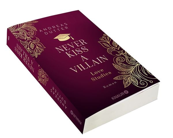 Produktbild: Love Studies: Never Kiss a Villain
