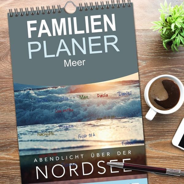 Produktbild: Familienplaner 2026 - Abendlicht &uuml;ber der Nordsee mit 5 Spalten (Wandkalender, 21 x 45 cm) CALVENDO