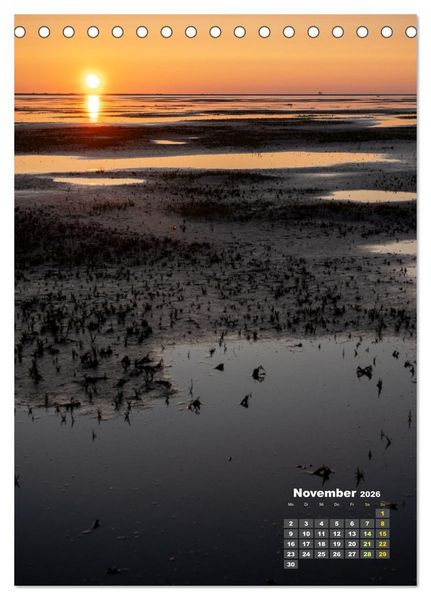 Produktbild: Westerhever - Wattwanderung in den Sonnenuntergang (Tischkalender 2026 DIN A5 hoch), CALVENDO Monatskalender