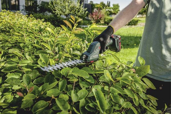 Produktbild: Metabo Akku-Gras-/Strauchschere 601609850