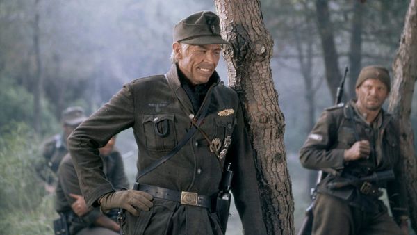 Produktbild: Steiner - Das Eiserne Kreuz - Teil 1+2 - 4-Disc Limited Edition Mediabook (4K Ultra HD / 2 Blu-rays / Bonus-Blu-ray)