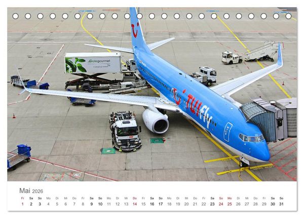 Produktbild: Gro&szlig;e und kleine Flieger am Flughafen (Tischkalender 2026 DIN A5 quer), CALVENDO Monatskalender