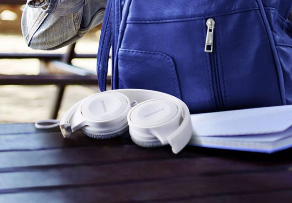 Produktbild: Panasonic RP-HF100ME On Ear Kopfh&ouml;rer kabelgebunden Schwarz Faltbar, Headset