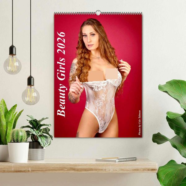 Produktbild: Beauty Girls (Wandkalender 2026 DIN A2 hoch), CALVENDO Monatskalender