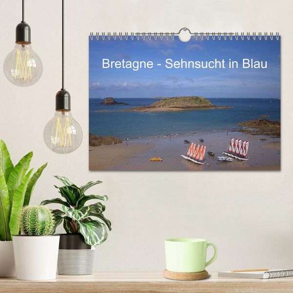Produktbild: Bretagne - Sehnsucht in Blau (Wandkalender 2026 DIN A4 quer), CALVENDO Monatskalender
