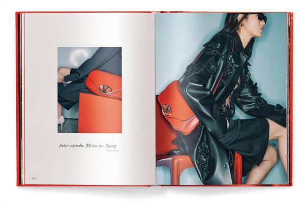 Produktbild: The Red Book