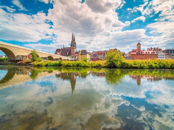 CALVENDO Puzzle Sommer in Regensburg | 1000 Teile Lege-Größe 64x48cm Foto-Puzzle für glückliche Stunden