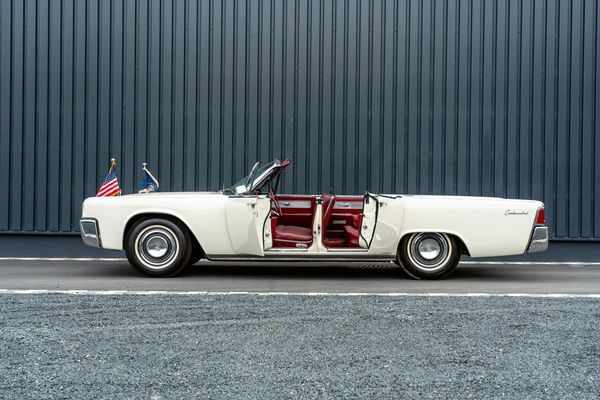 Produktbild: Classic Cars Review