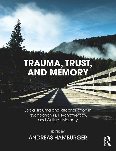 Produktbild: Trauma, Trust, and Memory