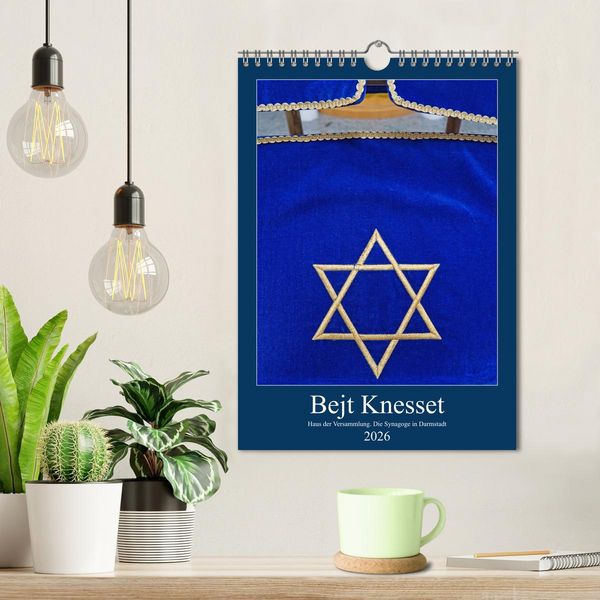 Produktbild: Bejt Knesset. Haus der Versammlung. Die Synagoge in Darmstadt (Wandkalender 2026 DIN A4 hoch), CALVENDO Monatskalender