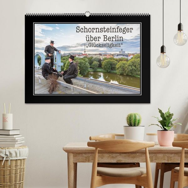 Produktbild: Schornsteinfeger &uuml;ber Berlin - Gl&uuml;ckseligkeit (Wandkalender 2026 DIN A2 quer), CALVENDO Monatskalender