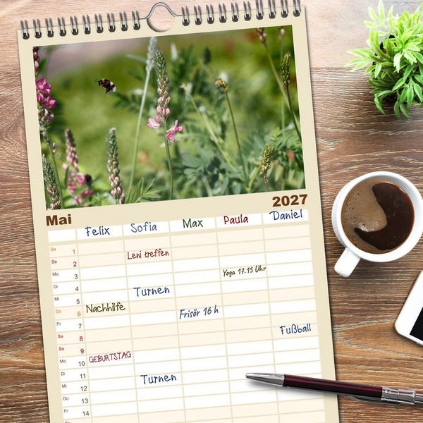 Produktbild: Familienplaner 2027 - Hummelflug mit 5 Spalten (Wandkalender, 21 x 45 cm) CALVENDO