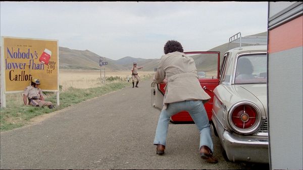 Produktbild: HITCH HIKE: Wenn Du krepierst &ndash; lebe ich! - 2-Disc Mediabook Cover A (Blu-ray + DVD) Limited 250 Edition &ndash; Uncut