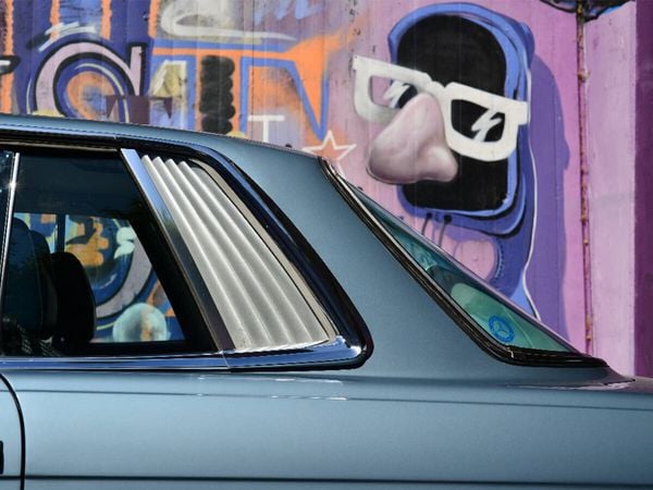 Produktbild: CALVENDO Puzzle Mercedes 280 SLC | 1000 Teile Lege-Gr&ouml;&szlig;e 64x48cm Foto-Puzzle f&uuml;r gl&uuml;ckliche Stunden