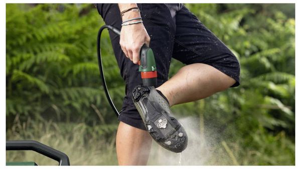 Produktbild: Bosch Home and Garden Fahrradreinigungsger&auml;t Fontus 18V-6 Akku-Hochdruckreiniger 20 bar Kaltwasser