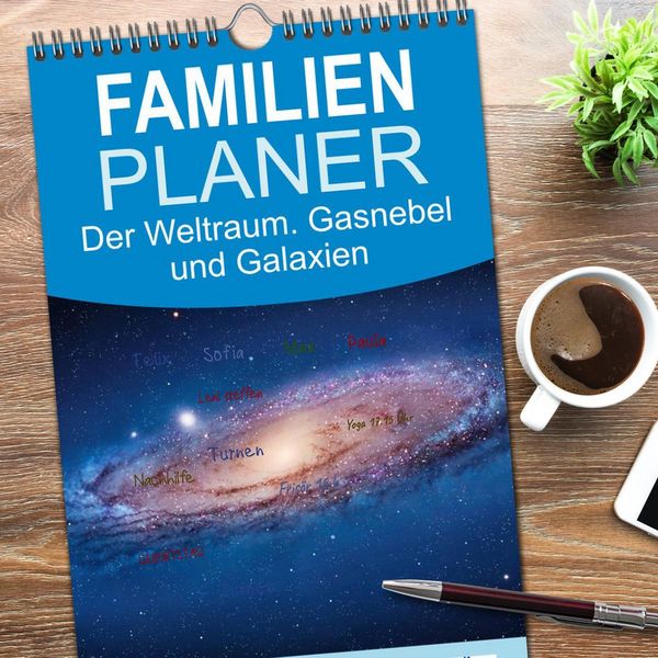 Produktbild: Familienplaner 2026 - Der Weltraum. Gasnebel und Galaxien mit 5 Spalten (Wandkalender, 21 x 45 cm) CALVENDO