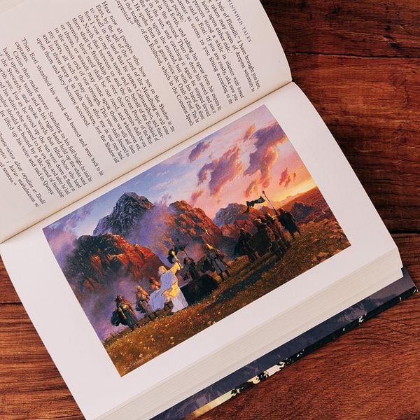 Produktbild: Unfinished Tales Hb