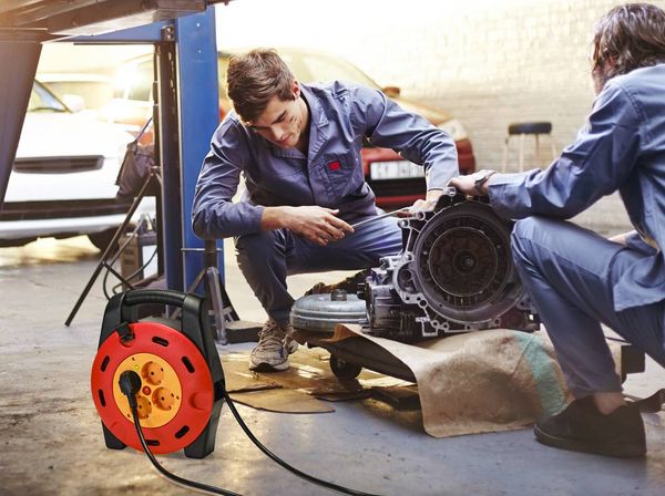 Produktbild: Sygonix SY-4928908 Kabeltrommel 10m Schwarz Schutzkontakt-Stecker