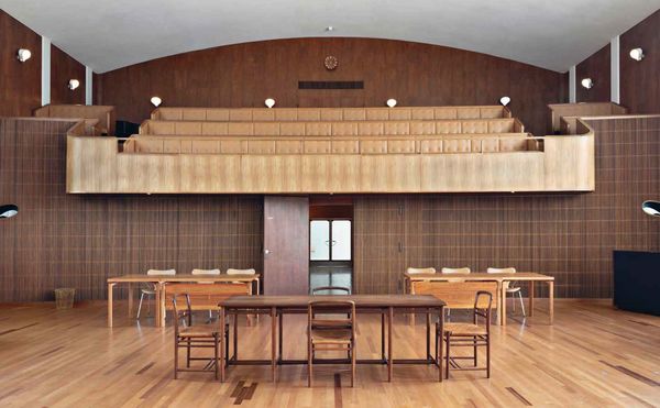 Produktbild: The Designs of Arne Jacobsen
