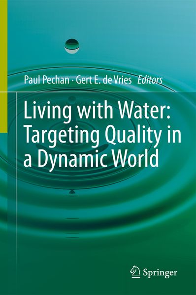 Produktbild: Living with Water