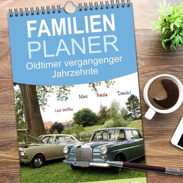 Produktbild: Familienplaner 2026 - Oldtimer vergangenger Jahrzehnte mit 5 Spalten (Wandkalender, 21 x 45 cm) CALVENDO