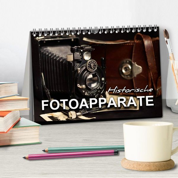 Produktbild: Historische Fotoapparate (Tischkalender 2026 DIN A5 quer), CALVENDO Monatskalender