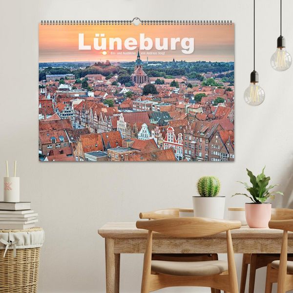 Produktbild: L&Uuml;NEBURG Ein- und Ausblicke von Andreas Voigt (Wandkalender 2026 DIN A2 quer), CALVENDO Monatskalender