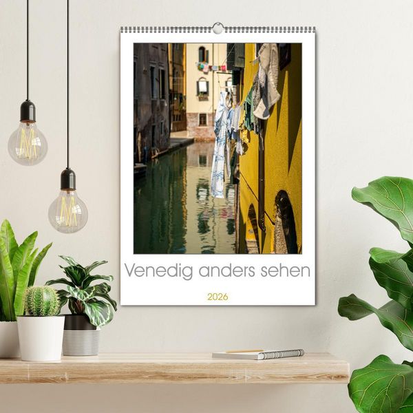Produktbild: Venedig anders sehen (Wandkalender 2026 DIN A2 hoch), CALVENDO Monatskalender
