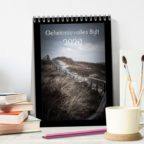 Produktbild: Geheimnisvolles Sylt 2026 (Tischkalender 2026 DIN A5 hoch), CALVENDO Monatskalender