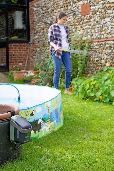 Produktbild: Bosch Home and Garden GardenPump 18V Akku-Gartenpumpe 540 l/h 1.8m