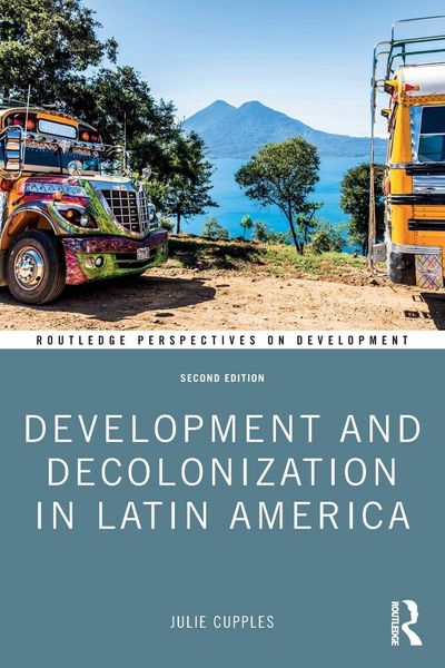 Produktbild: Development and Decolonization in Latin America