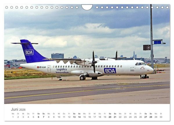 Produktbild: Gro&szlig;e und kleine Flieger am Flughafen (Wandkalender 2026 DIN A4 quer), CALVENDO Monatskalender