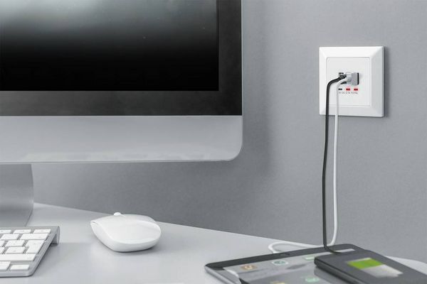 Produktbild: Digitus DA-70618 USB-Ladesteckdose mit USB Wei&szlig;