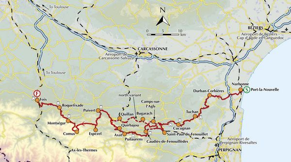 Produktbild: Trekking the Cathar Way