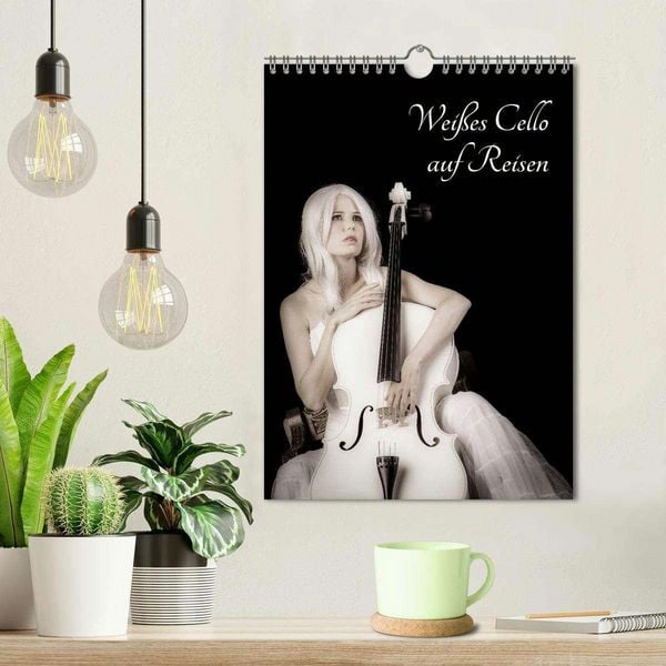 Produktbild: Wei&szlig;es Cello auf Reisen (Wandkalender 2026 DIN A4 hoch), CALVENDO Monatskalender