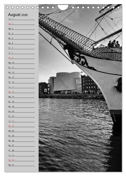 Produktbild: Stralsund. Ein Hauch l&auml;ngst vergangener Zeiten (Wandkalender 2026 DIN A4 hoch), CALVENDO Monatskalender